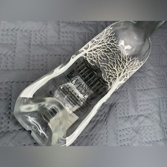 Elegant Clear Glass Art Bottle - Picture 3 of 4